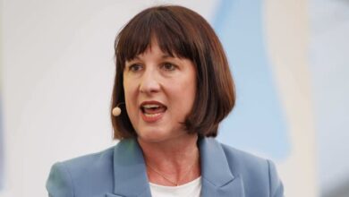 Rachel Reeves verspricht, nur Kredite aufzunehmen, um im Rahmen der überarbeiteten Haushaltsregeln zu investieren