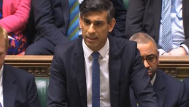 Rishi Sunak leidet unter der Gegenreaktion der Torys, da die Abgeordneten ein Gesetz zum Rauchverbot unterstützen