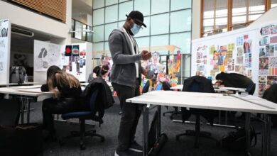 Englands Universitäten drohen wegen sinkender Studentenzahlen geschlossen zu werden
