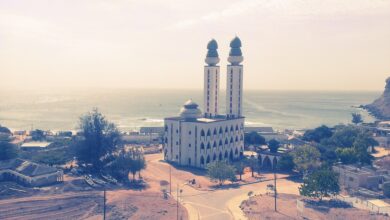 Senegal: Passagierflugzeug kommt beim Start in Dakar von der Landebahn ab